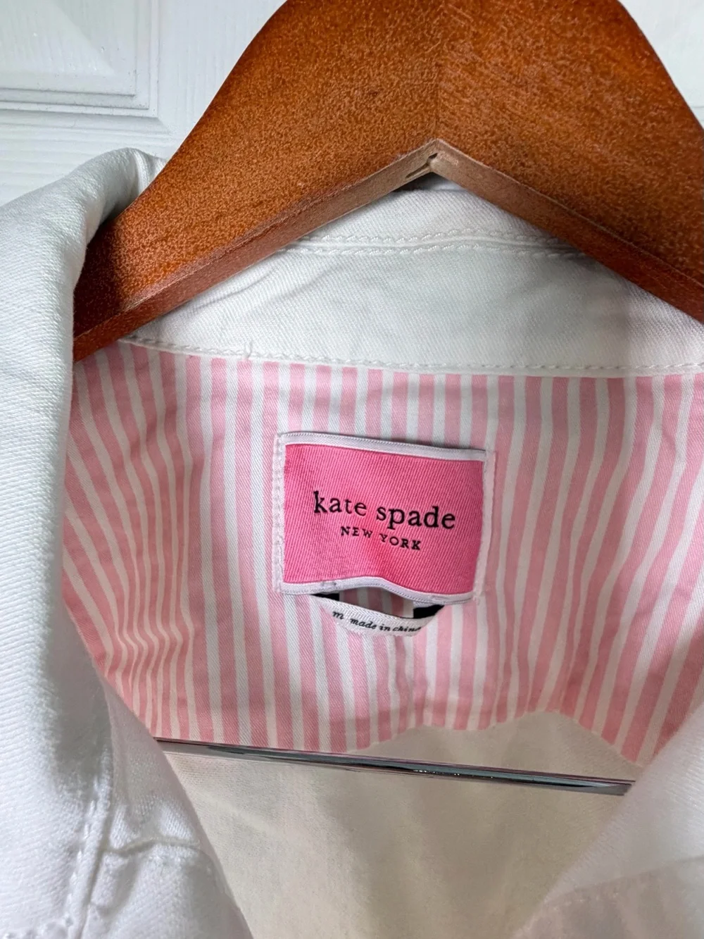 Kate Spade New York White Denim Jean Jacket M Pink Stripe Cuffs Gold Buttons